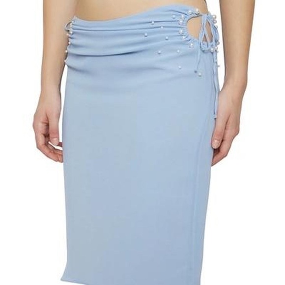 Pearl Keyhole Midi Skirt In Baby Blue S